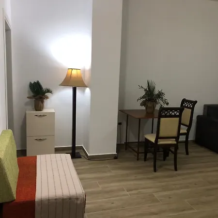 Ornela Appartement *